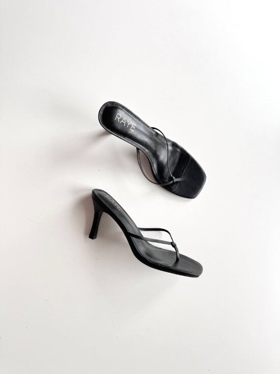 Raye Shoes - NWOB RAYE Kimme Black Leather Thong Stiletto Heel Sandals, Size 5.5